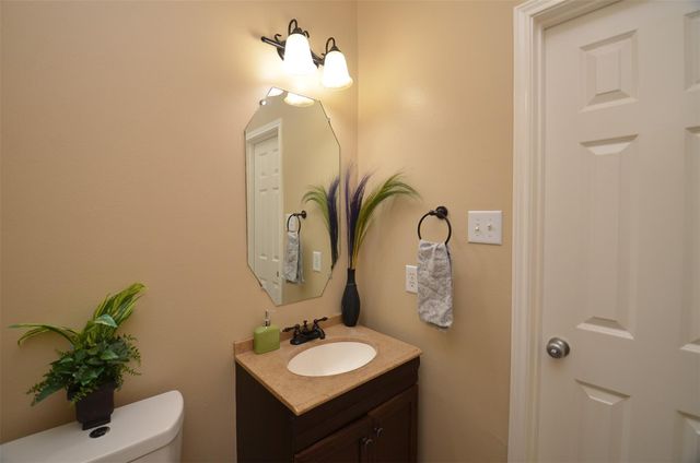 2911 Meadowglen Cove, Houston, TX 77082