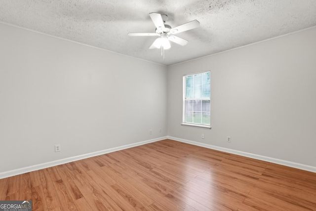 2 E White Hawthorne Drive, Savannah, GA 31419