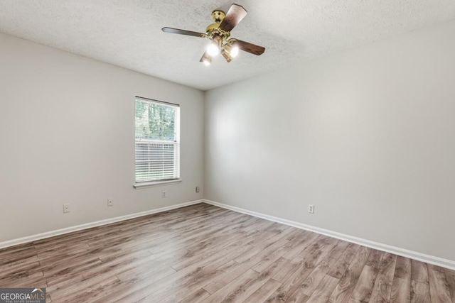 2 E White Hawthorne Drive, Savannah, GA 31419