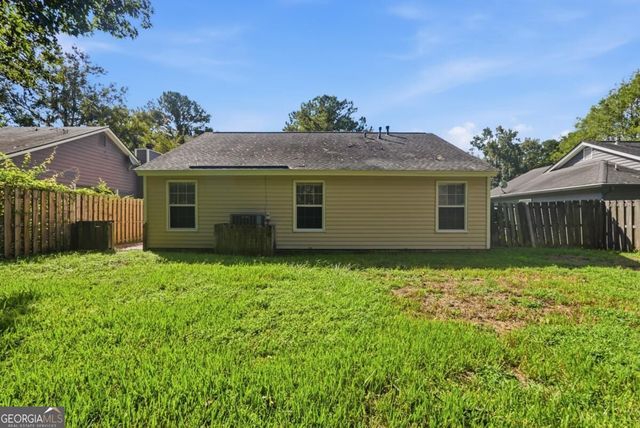 2 E White Hawthorne Drive, Savannah, GA 31419