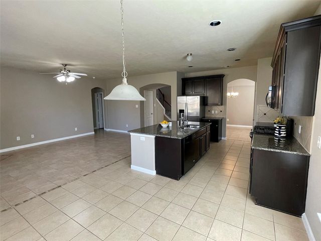 5634 Jay Thrush Drive, Richmond, TX 77407