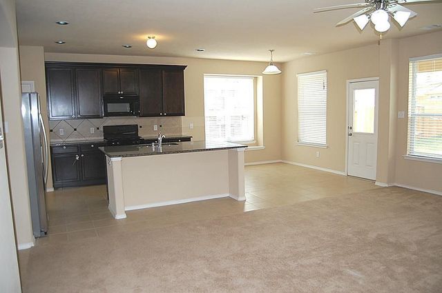 5634 Jay Thrush Drive, Richmond, TX 77407