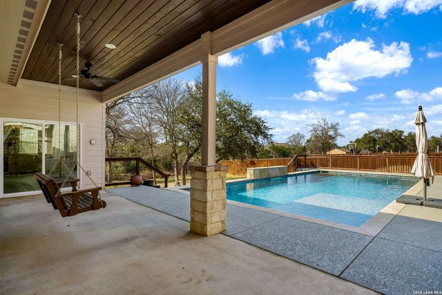 588 texas, Castroville, TX 78009