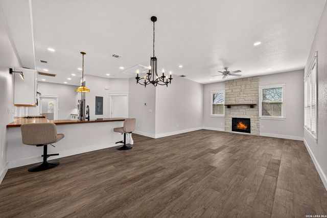 588 texas, Castroville, TX 78009