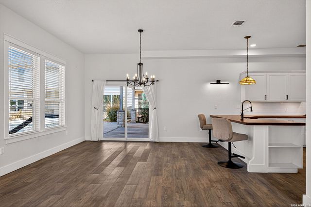 588 texas, Castroville, TX 78009