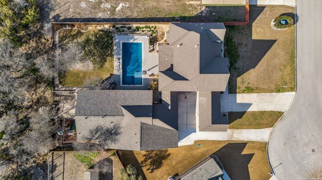 588 texas, Castroville, TX 78009