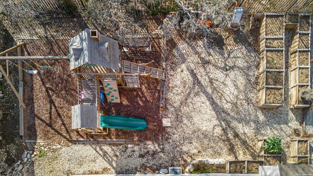 588 texas, Castroville, TX 78009