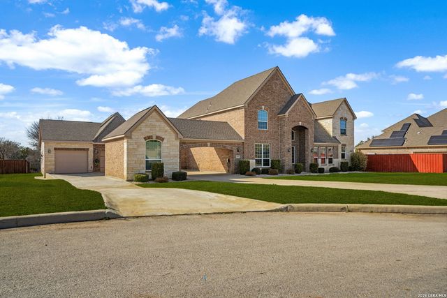 588 texas, Castroville, TX 78009