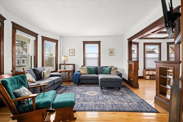 63 Airlie St, Worcester, MA 01606