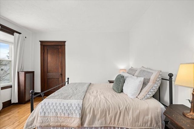 63 Airlie St, Worcester, MA 01606