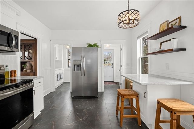 63 Airlie St, Worcester, MA 01606