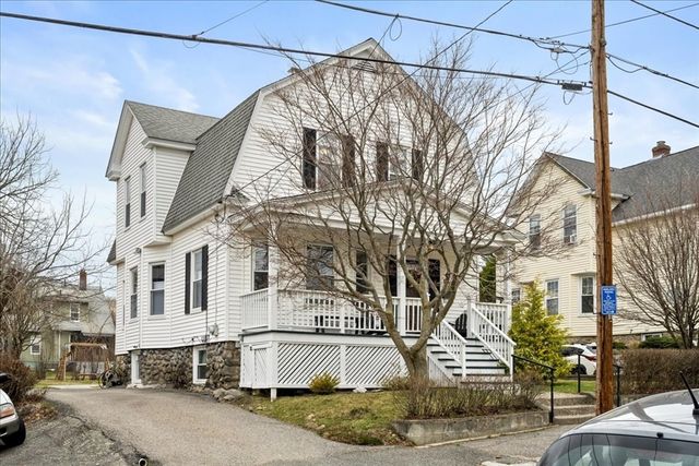 63 Airlie St, Worcester, MA 01606