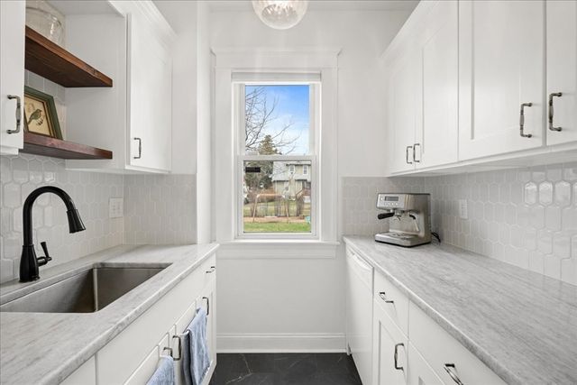 63 Airlie St, Worcester, MA 01606