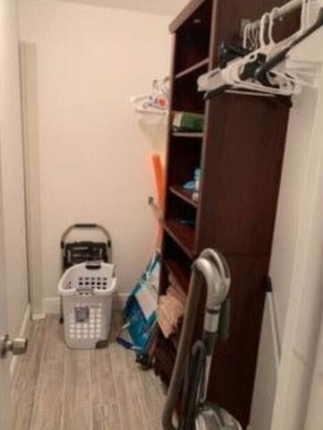 29 Flanders A, Delray Beach, FL 33484