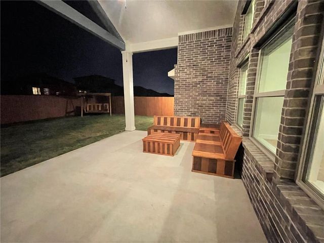 248 Tanda LN, Hutto, TX 78634