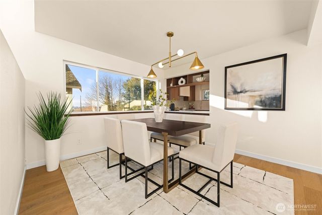 148 NW 59th Street, Seattle, WA 98107