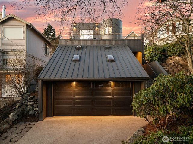 148 NW 59th Street, Seattle, WA 98107