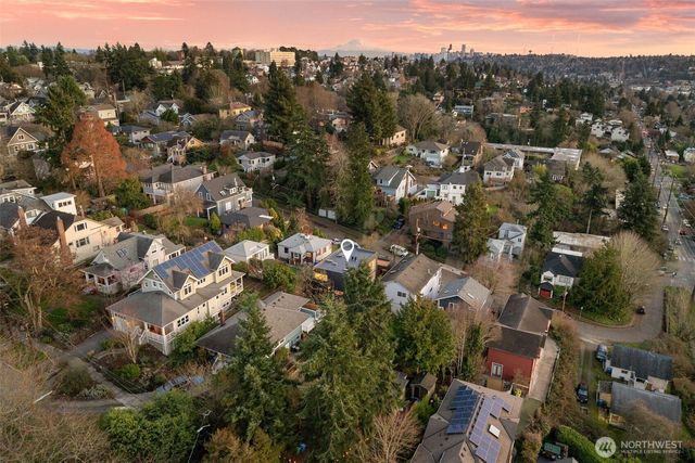 148 NW 59th Street, Seattle, WA 98107