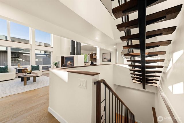 148 NW 59th Street, Seattle, WA 98107