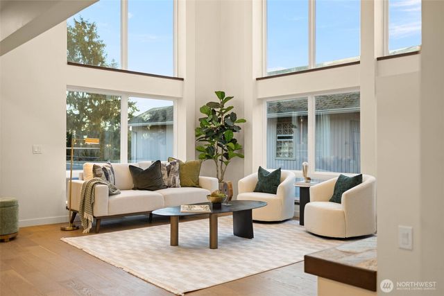 148 NW 59th Street, Seattle, WA 98107