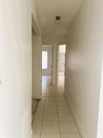 301 Harbour Pointe Way, Greenacres, FL 33413