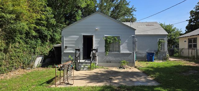 1238 E Louisiana Avenue, Dallas, TX 75216