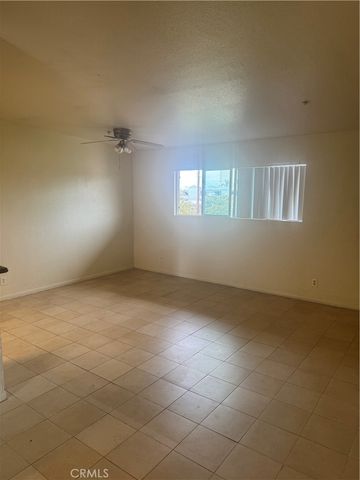 1015 N parton H, Santa Ana, CA 92701