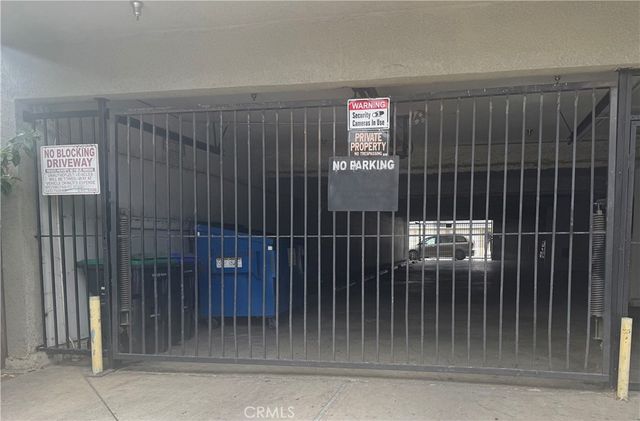 1015 N parton H, Santa Ana, CA 92701