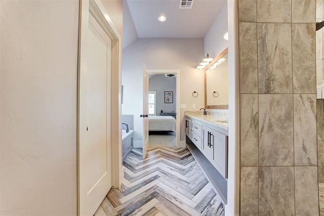 11124 Fairways Avenue, Yukon, OK 73099