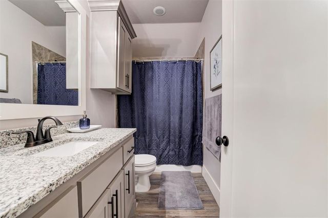 11124 Fairways Avenue, Yukon, OK 73099