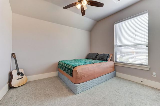 11124 Fairways Avenue, Yukon, OK 73099