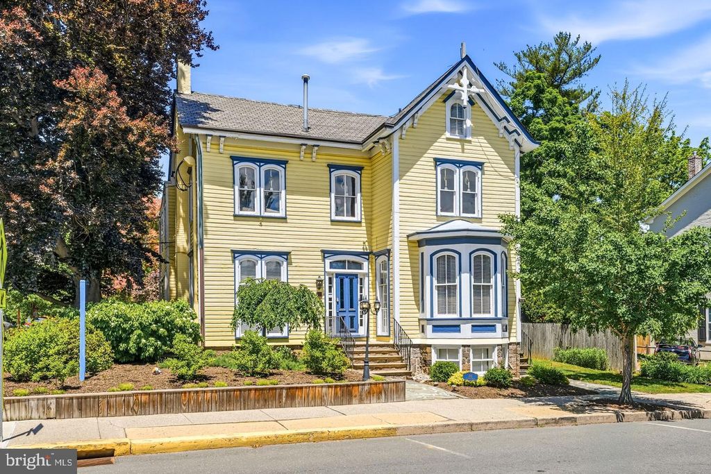 80 W BRIDGE ST, NEW HOPE, PA 18938 — photo 2