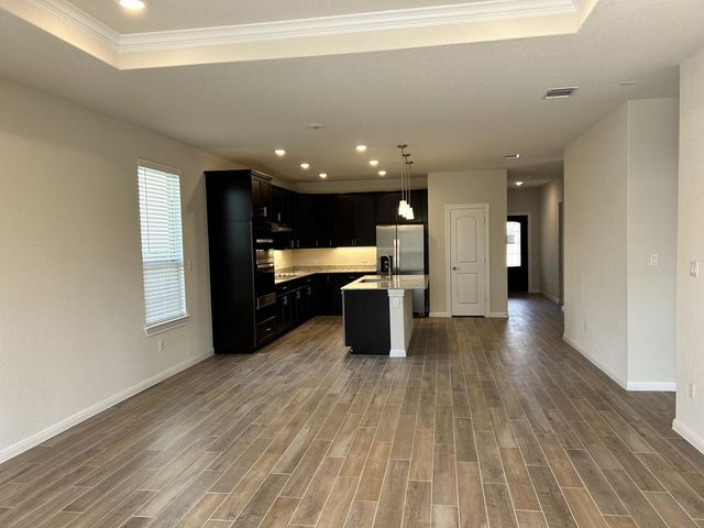 26 Snowy Plover LN, Leander, TX 78642