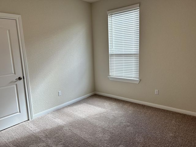 26 Snowy Plover LN, Leander, TX 78642