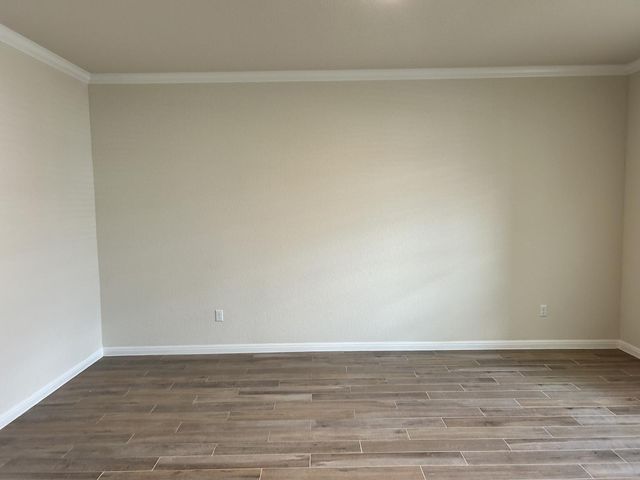 26 Snowy Plover LN, Leander, TX 78642