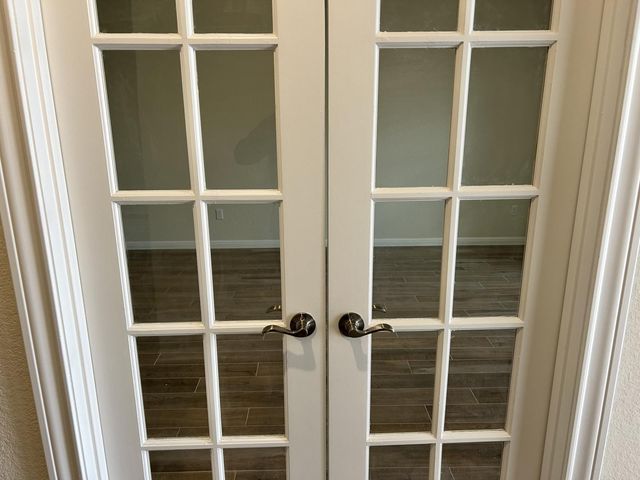 26 Snowy Plover LN, Leander, TX 78642