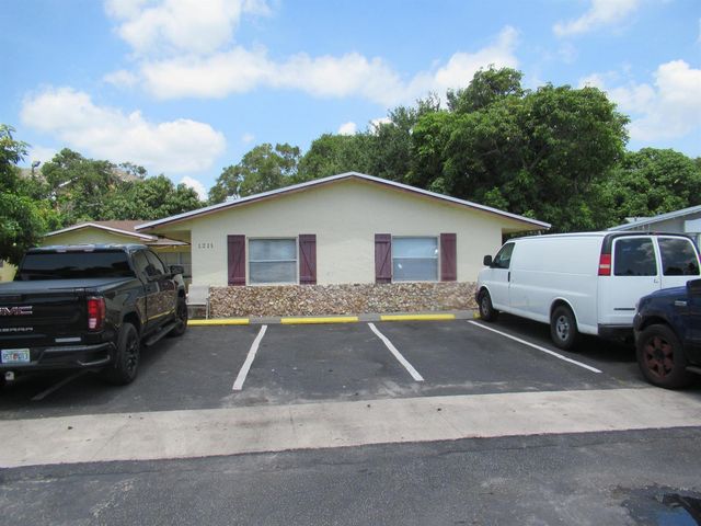 1211 SW 11th Avenue 1-2, Deerfield Beach, FL 33441