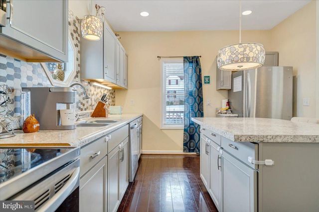 4711 SURREY AVE NW, Roanoke, VA 24017