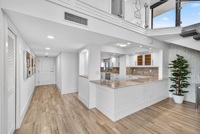 900 NE Spanish River Boulevard 7e, Boca Raton, FL 33431