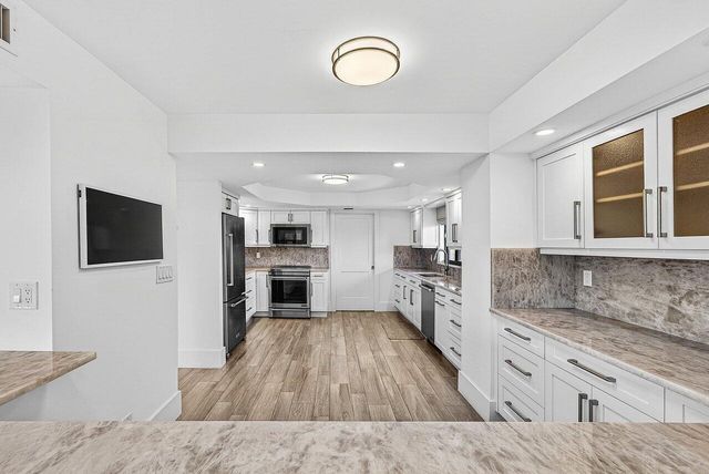 900 NE Spanish River Boulevard 7e, Boca Raton, FL 33431