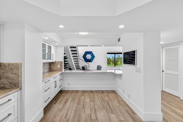 900 NE Spanish River Boulevard 7e, Boca Raton, FL 33431