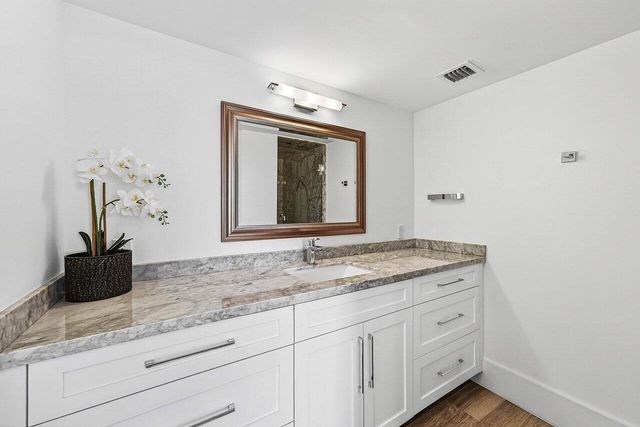 900 NE Spanish River Boulevard 7e, Boca Raton, FL 33431