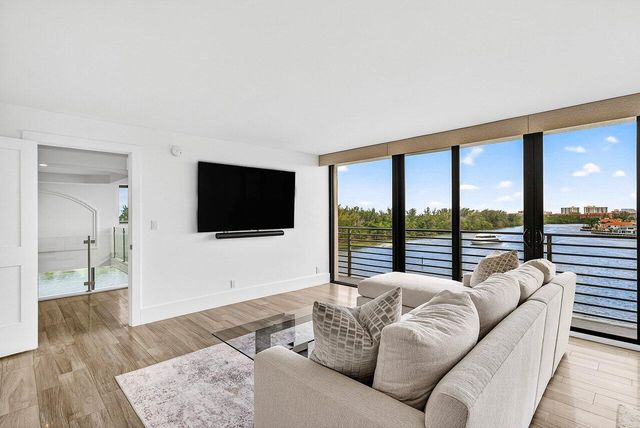 900 NE Spanish River Boulevard 7e, Boca Raton, FL 33431