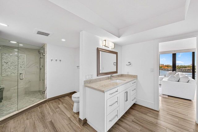 900 NE Spanish River Boulevard 7e, Boca Raton, FL 33431