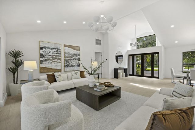 3 Aiden Court, Palm Beach Gardens, FL 33418