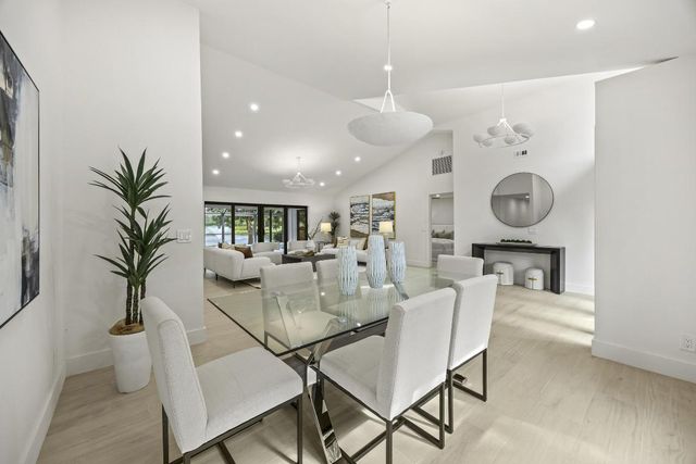 3 Aiden Court, Palm Beach Gardens, FL 33418