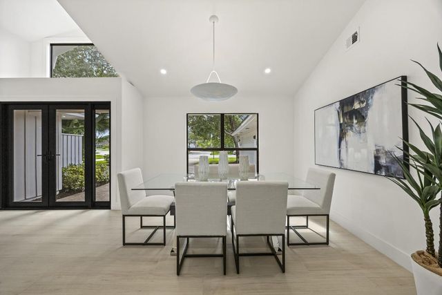 3 Aiden Court, Palm Beach Gardens, FL 33418