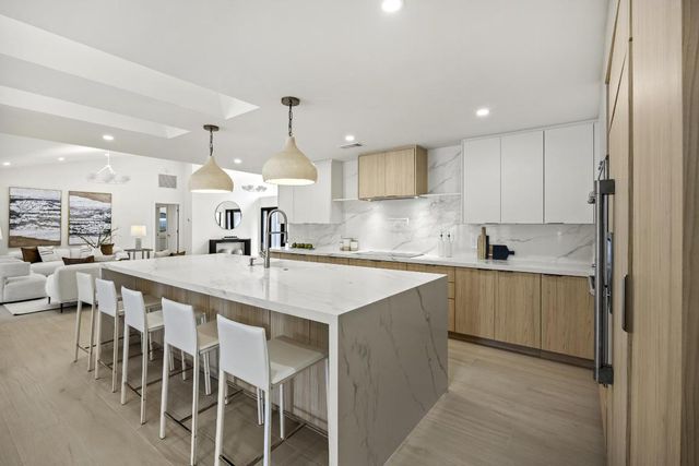 3 Aiden Court, Palm Beach Gardens, FL 33418