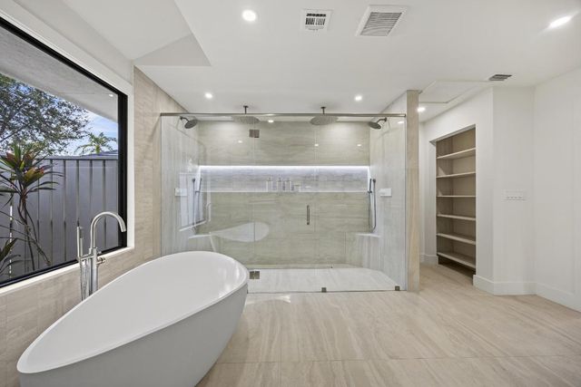 3 Aiden Court, Palm Beach Gardens, FL 33418