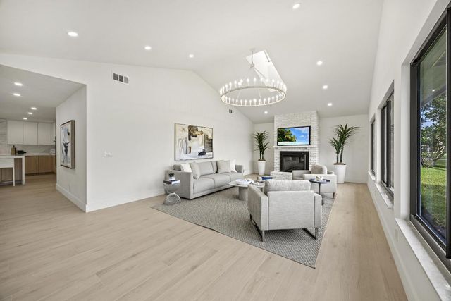 3 Aiden Court, Palm Beach Gardens, FL 33418